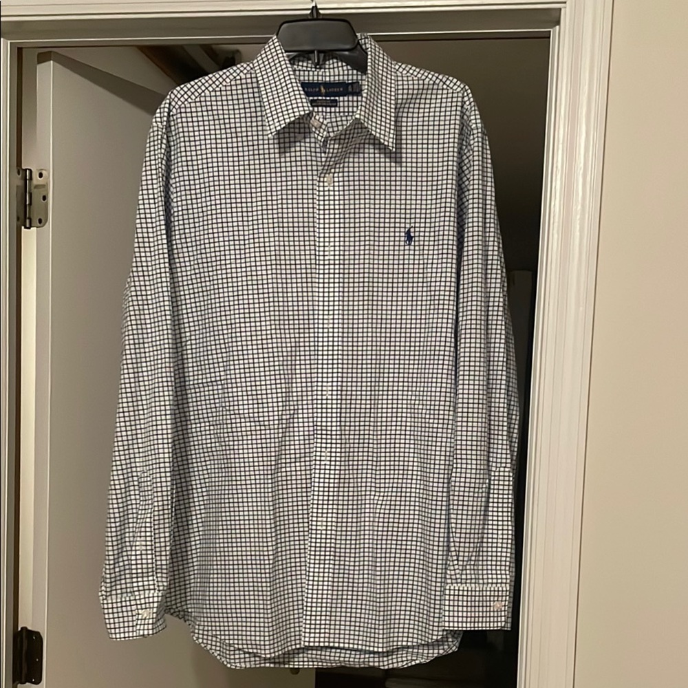 Ralph Lauren Blue and White Casual Button Down Shirt Classic Fit
